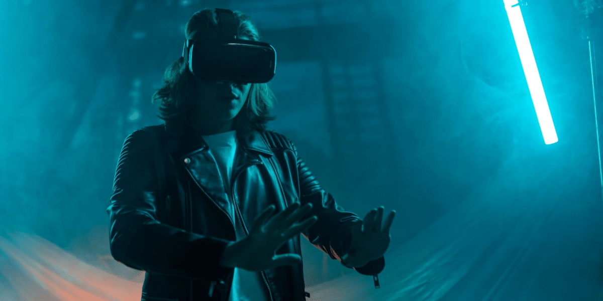 How Virtual Reality is Transforming the Way We Experience Media