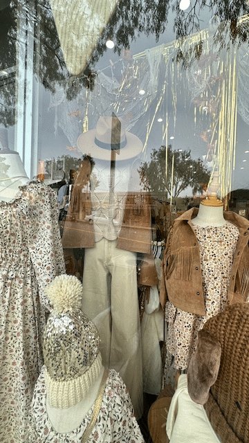 A Must-Visit Boutique in Montrose, CA Discover LAVIEDOVE for Stylish MAMA + Mini Outfits