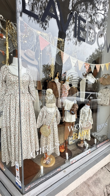 A Must-Visit Boutique in Montrose, CA Discover LAVIEDOVE for Stylish MAMA + Mini Outfits_4