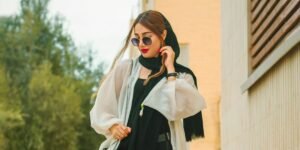 Introduction to the Modeling Industry: Types, Key Players, and Evolution