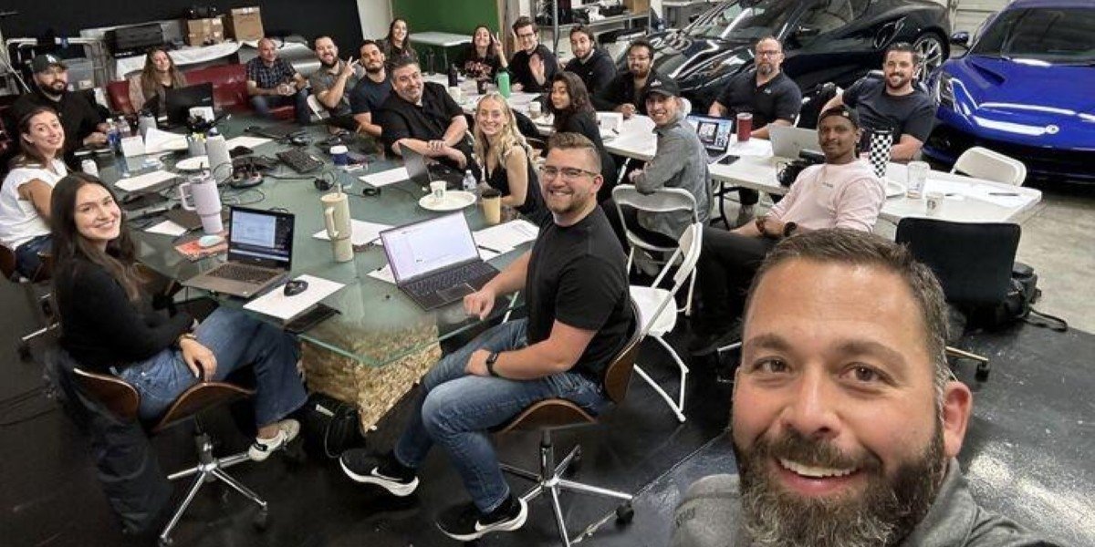 Dan Kahn’s Role in Shaping Integrated Marketing - The Founding and Growth of Kahn Media in the Transportation and Lifestyle Sectors
