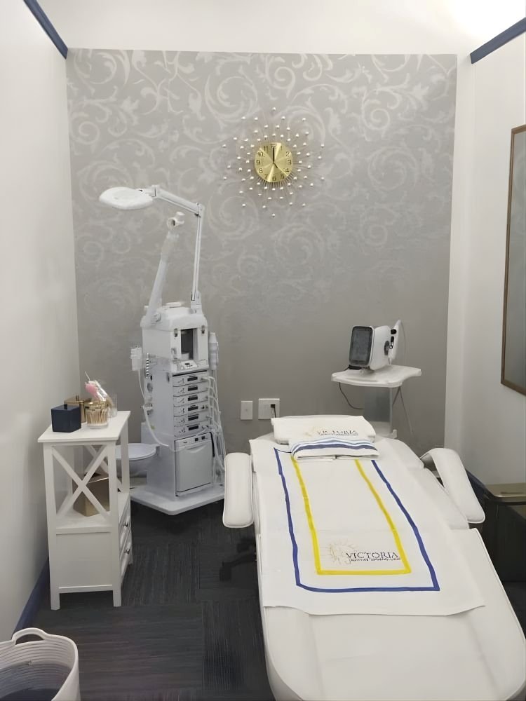 Virtual Skin Spa: Elevating Aesthetic Treatments with Aura Technology and Founder Theresa Pinson