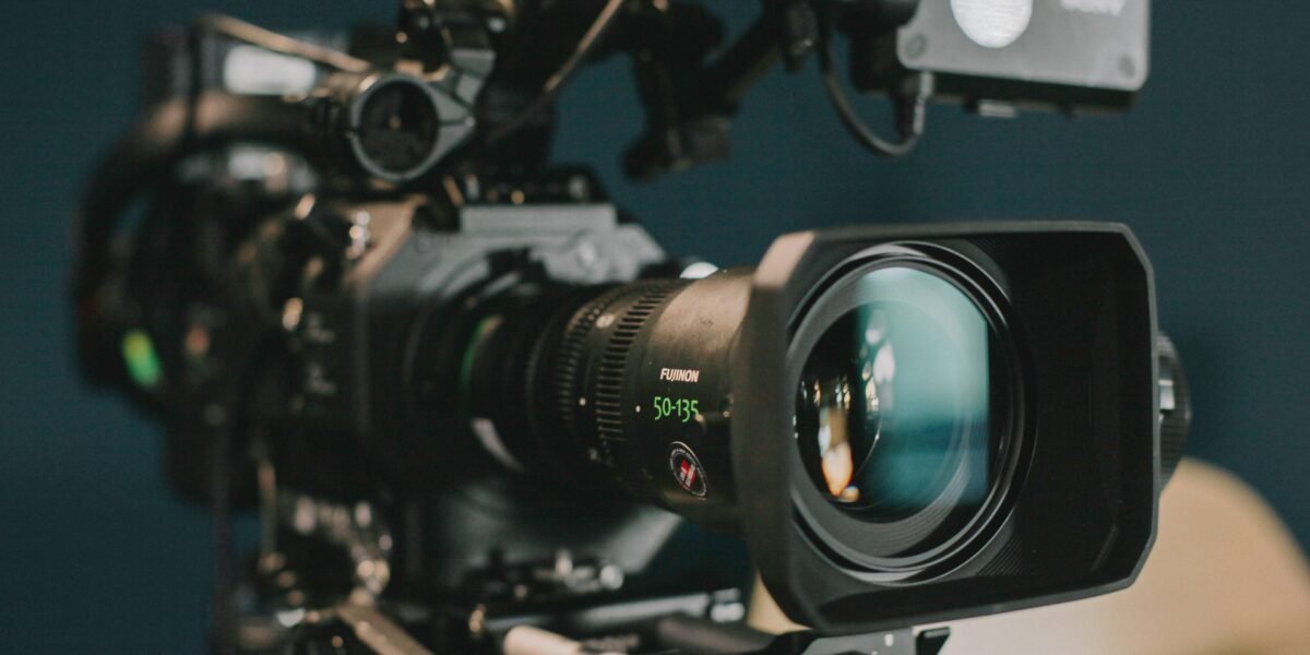 Dwayne Johnson Honors Robin Williams With Easter-Egg Dice In Jumanji 3