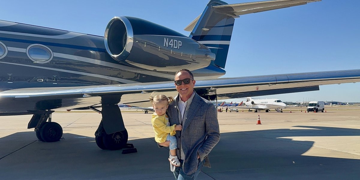 THE RED CARPET IS ON FIRE: The Unusual Book ‘Tongue: A Cognitive Hazard’ Quietly Passing Through Hollywood From Dr. Phil to Mariel Hemingway