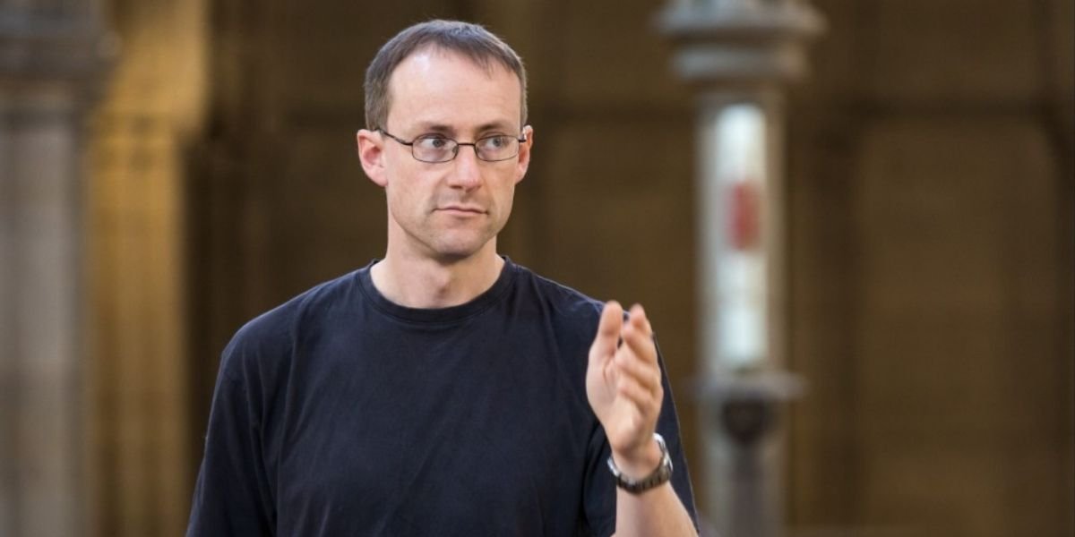 From Local Performances to International Recordings - The Growth of Clive Osgood’s Choral Discography