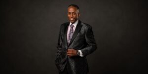 Kenny Anderson Joins Shawn Fair Leadership Experience Tour