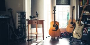 Carly Simon Comes in Waves New Album August 2026 Original Songs