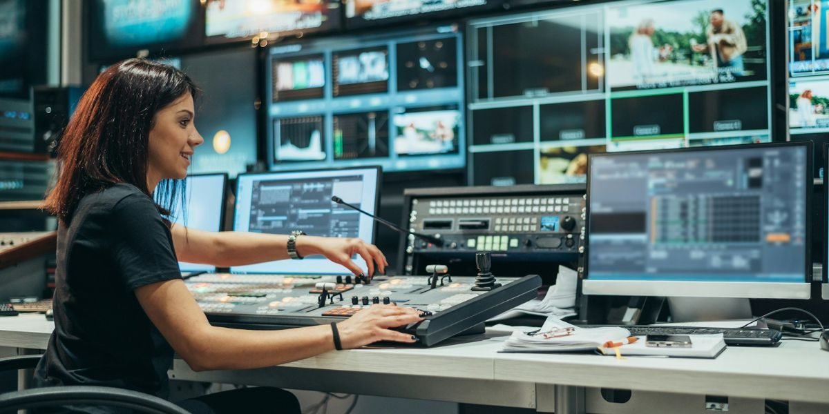 How Live Sports Broadcasting Has Evolved From Cable TV to Online Streaming