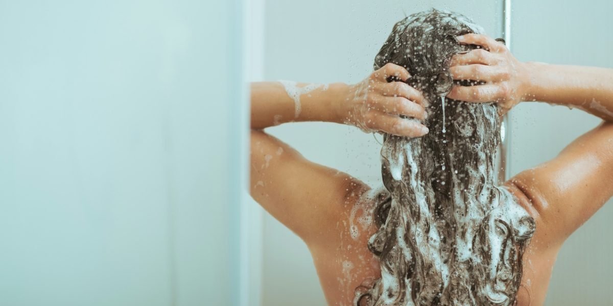 Why Many Shampoos Fail Thick Hair, and What The Right Formula Actually Needs To Do
